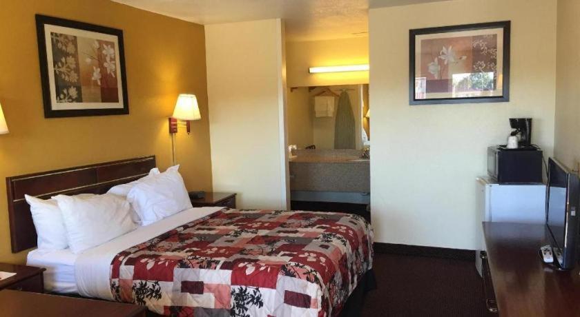 Americas Best Value Inn - Batesville Exteriör bild